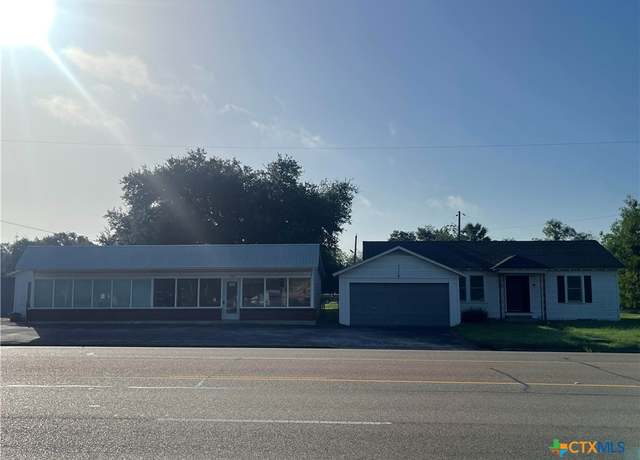 Property at 1701-1703 N Esplanade, Cuero, TX 77954, 2 beds, 1 bath