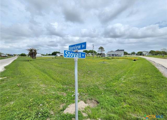 Property at 711 Bayview Dr, Palacios, TX 77465