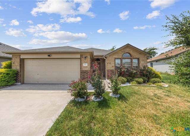Property at 2513 Petersburg Ln, Temple, TX 76504, 3 beds, 2 baths
