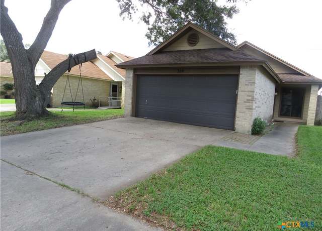 Property at 310 Rattan Dr, Victoria, TX 77901, 3 beds, 2 baths