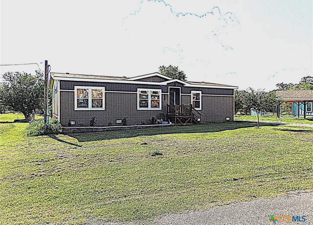 Property at 1114 Dunn St, Yoakum, TX 77995, 3 beds, 3 baths