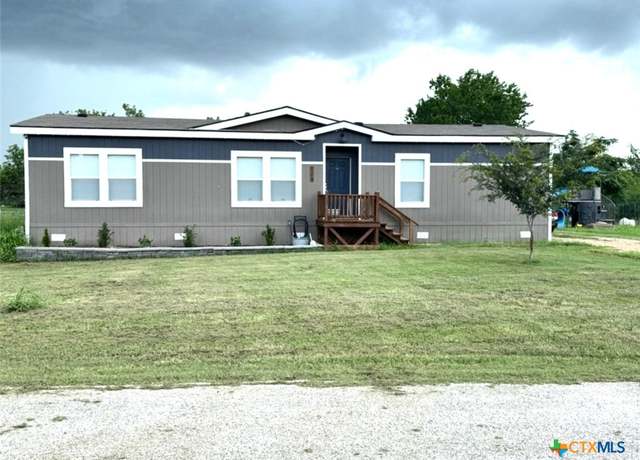 Property at 1114 Dunn St, Yoakum, TX 77995, 3 beds, 3 baths