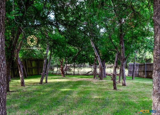 Property at 36 Bluebonnet Dr, Belton, TX 76513