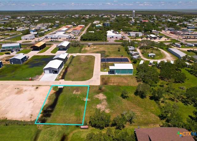 Property at 13 Circle Hook, Port O'connor, TX 77982