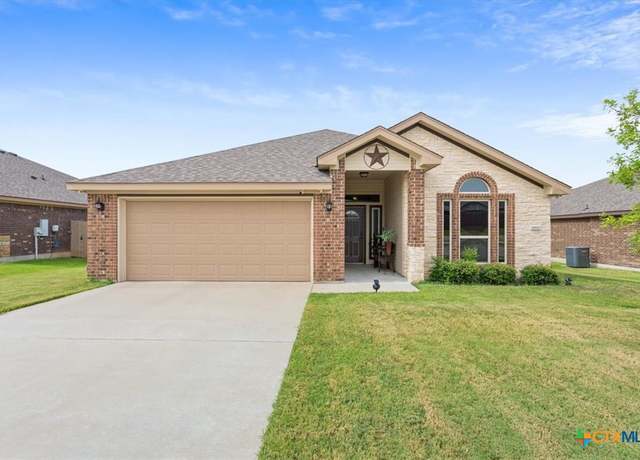 Property at 4004 Brookside Dr, Killeen, TX 76542, 4 beds, 2.5 baths