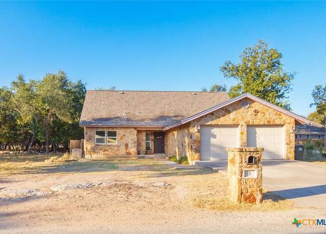 Property at 3 Happy Hollow Dr, Wimberley, TX 78676, 4 beds, 2.5 baths