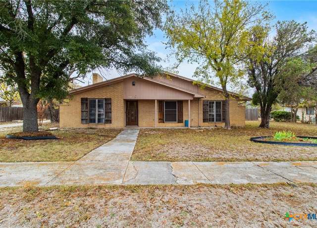 Property at 2010 Patricia St, Copperas Cove, TX 76522, 4 beds, 2 baths