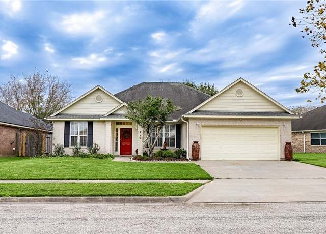 Property at 112 Village Grn, Victoria, TX 77904, 3 beds, 2 baths