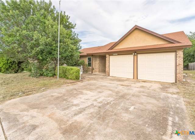 Property at 2125 Hidden Hill Dr, Killeen, TX 76543, 3 beds, 2 baths