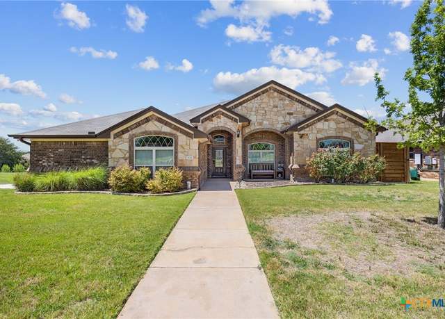 Property at 1124 Dark Wood Dr, Harker Heights, TX 76548, 5 beds, 2.5 baths