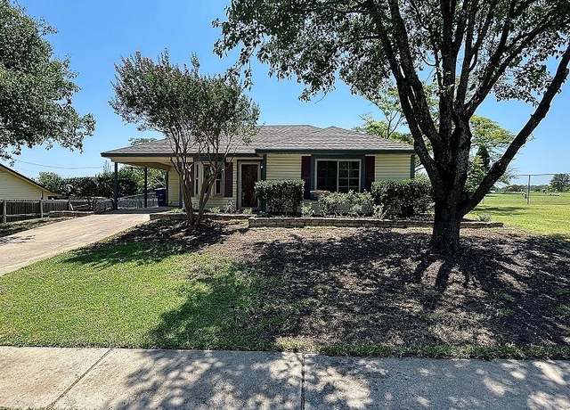 Property at 904 N 4th St, Copperas Cove, TX 76522, 2 beds, 1 bath