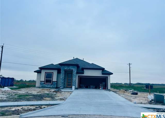 Property at 334 Cardinal Dr, Port Lavaca, TX 77979, 3 beds, 2 baths