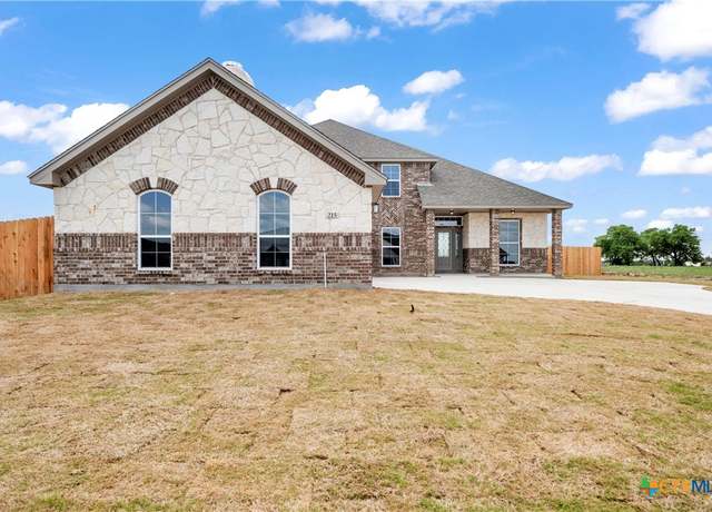 Property at 215 Overlook Trl, Copperas Cove, TX 76522, 5 beds, 3.5 baths