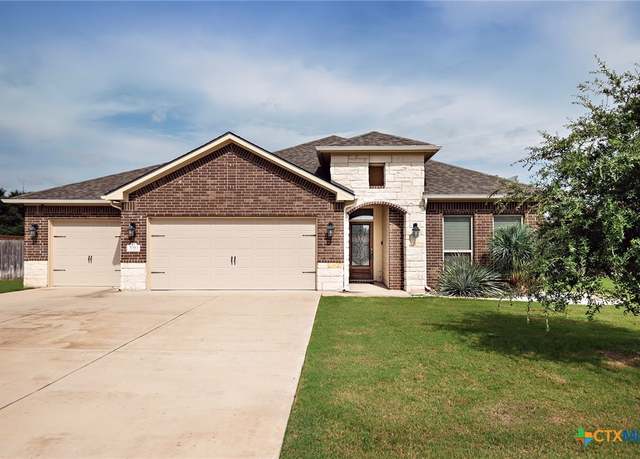 Property at 7010 Crystal Valley Dr, Temple, TX 76502, 4 beds, 2 baths