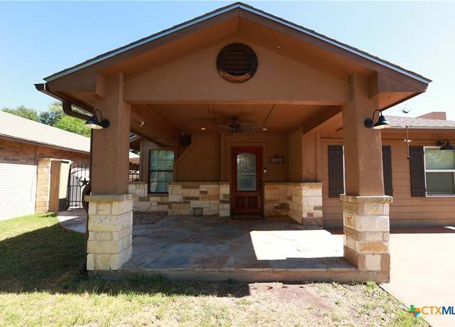 Property at 2706 Bowie Trl, Temple, TX 76502, 4 beds, 2 baths