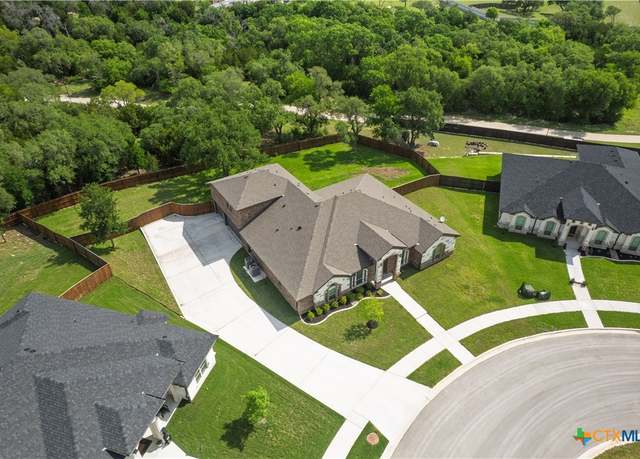 Property at 7623 Palladium Loop, Killeen, TX 76542, 4 beds, 3.5 baths
