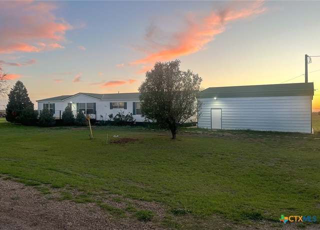 Property at 10823 Lena Ln, Dumas, TX 79029, 3 beds, 2 baths