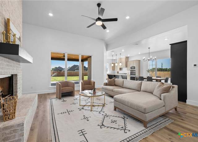 Property at 7949 Rock Crest Dr, Temple, TX 76502, 4 beds, 2.5 baths