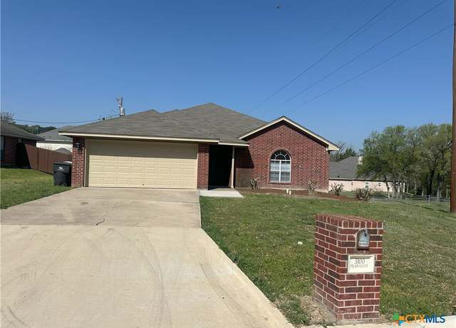 Property at 3100 Pecan Valley Dr, Temple, TX 76502, 3 beds, 2 baths