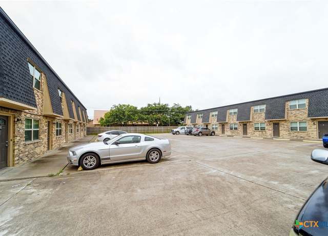 Property at 2112 E Airline Rd, Victoria, TX 77901