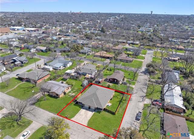 Property at 1409 S 53rd St, Temple, TX 76504, 6 beds, 4 baths