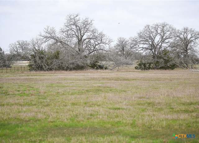 Property at 316 Main Loop Rd, Waelder, TX 78959