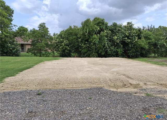 Property at 502 E Avenue R, Belton, TX 76513, 3 beds, 2 baths