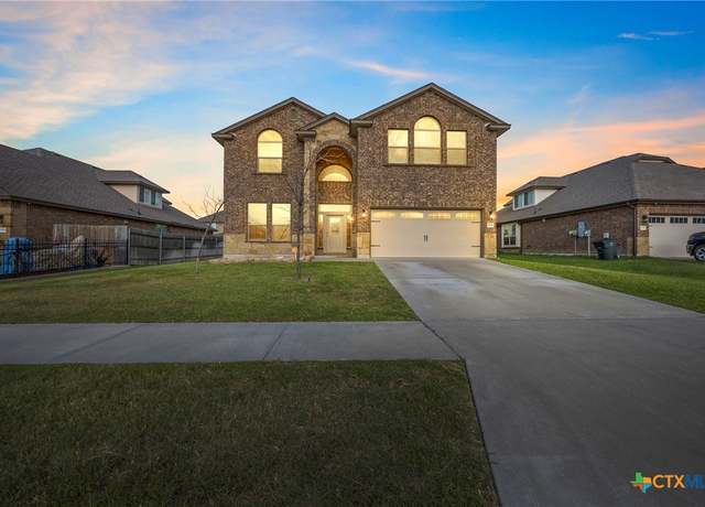 Property at 5008 Hacienda Dr, Killeen, TX 76549, 5 beds, 3 baths