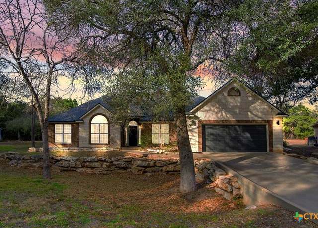Property at 2808 Autumn Cv, Belton, TX 76513, 5 beds, 3 baths