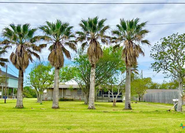 Property at 503 N 16th St, Port O'connor, TX 77982, 4 beds, 3 baths