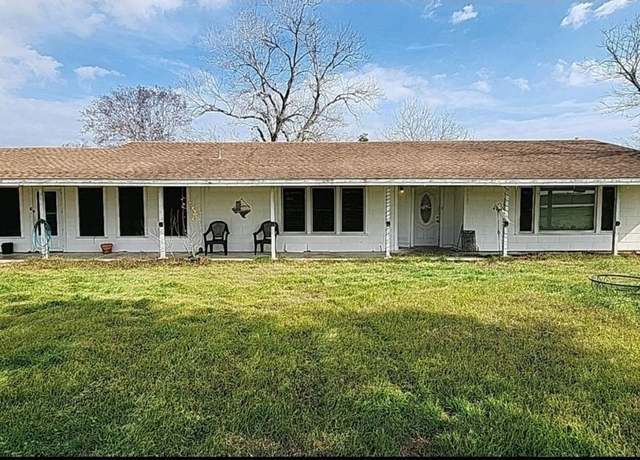 Property at 163 State Highway 119, Yorktown, TX 78164, 3 beds, 2 baths
