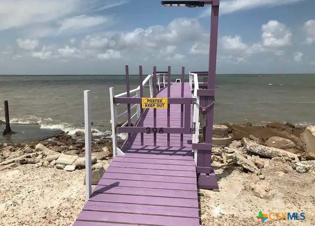 Property at 296 S Ocean Dr, Port Lavaca, TX 77979, 2 beds, 2 baths