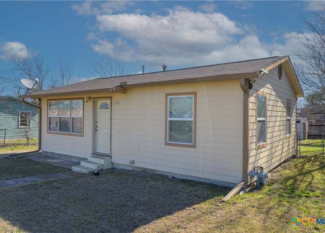 Property at 203 Allen St, Copperas Cove, TX 76522, 2 beds, 1 bath
