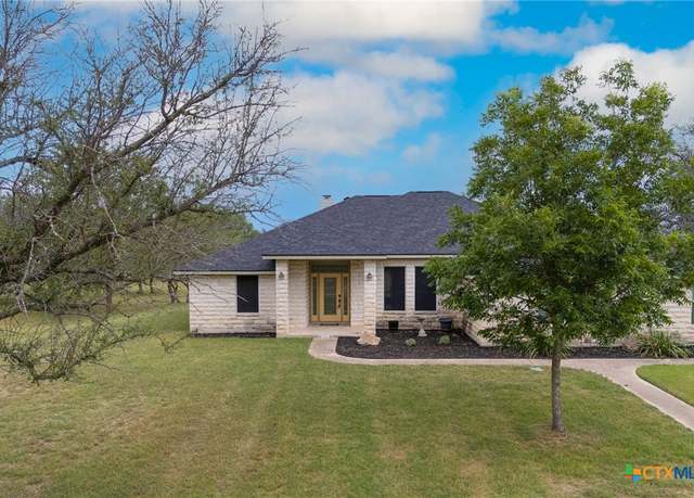 Property at 2301 Deer Trl, Lampasas, TX 76550, 4 beds, 2 baths