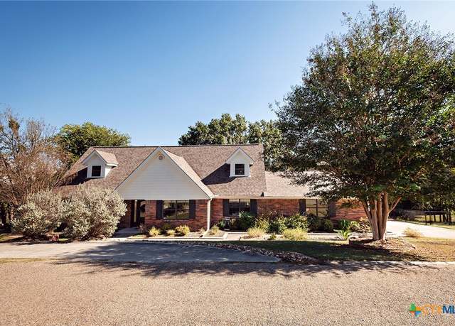 Property at 1104 Southridge, Salado, TX 76571, 4 beds, 2.5 baths