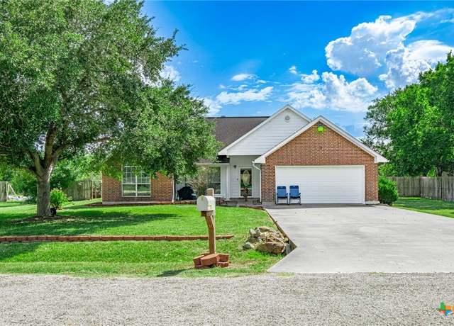 Property at 109 Sylvia St, Victoria, TX 77904, 4 beds, 2 baths