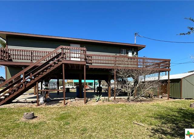 Property at 58 Heather St, Port O'connor, TX 77982, 3 beds, 3 baths