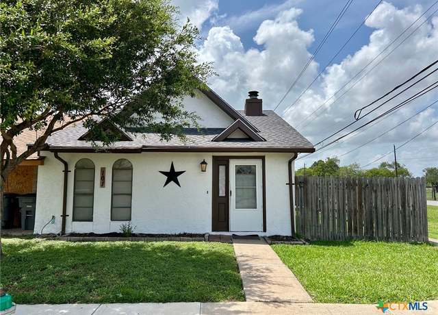 Property at 101 Chantilly St, Victoria, TX 77904, 2 beds, 2 baths