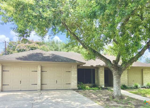 Property at 507 Santa Fe, Victoria, TX 77904, 3 beds, 2 baths
