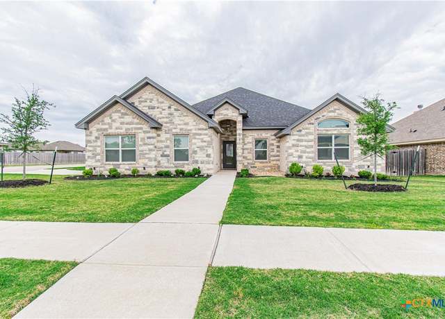 Property at 2109 Mercer St, Nolanville, TX 76559, 4 beds, 2.5 baths
