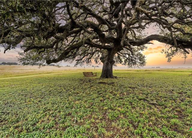 Property at 81 Private Road 3095, Shiner, TX 77984