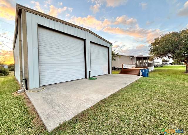 Property at 55 Scarlett St, Port O'connor, TX 77982, 3 beds, 2 baths