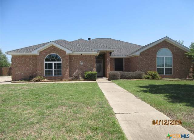 Property at 2010 Purple Martin Dr, Killeen, TX 76542, 4 beds, 2 baths