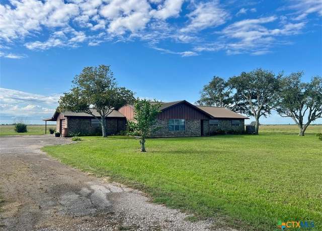 Property at 6414 Fm 234 N, Edna, TX 77957, 3 beds, 2.5 baths