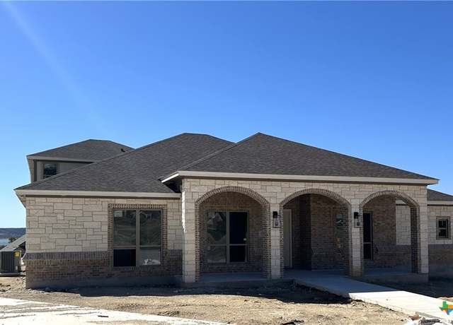 Property at 104 Cedar Bluff Ct, Harker Heights, TX 76548, 4 beds, 3.5 baths