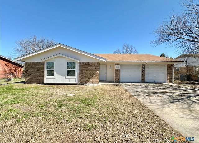 Property at 1802 Stardust St, Killeen, TX 76543, 4 beds, 2 baths