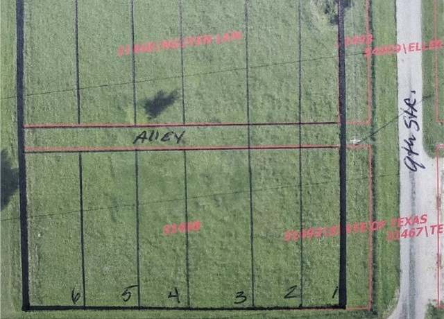 Property at 902-912 W Bill Tindall Ave, Seadrift, TX 77983