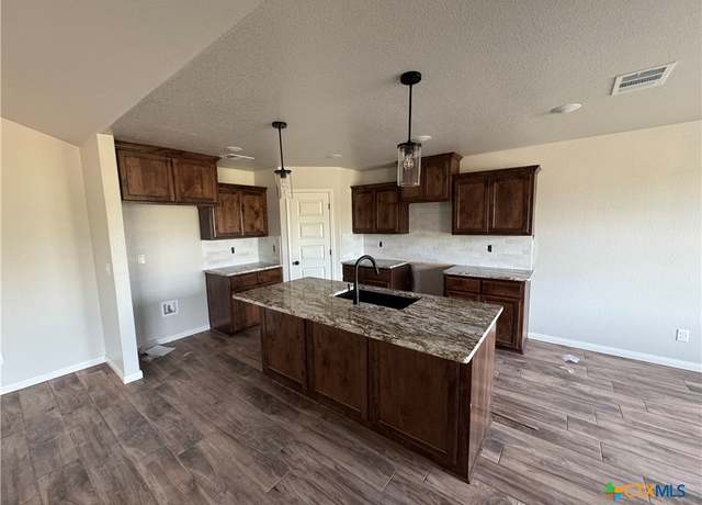Property at 6001 Aquilla Dr, Killeen, TX 76542, 3 beds, 2 baths