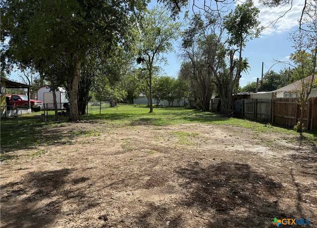 Property at 520 S Grant Ave, New Braunfels, TX 78130
