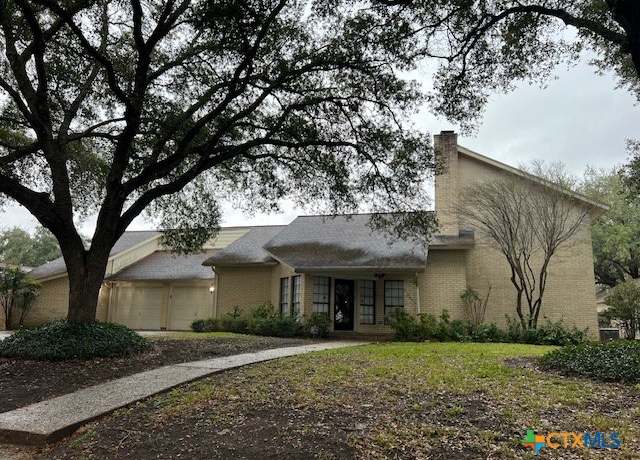 Property at 304 Chimney Rock Dr, Victoria, TX 77904, 3 beds, 2 baths
